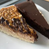 Snickers and chocolate cakes at Balance Deli in Frankfurt