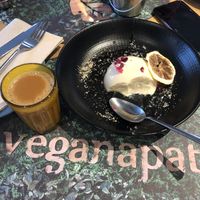Masala chai and Panna cotta  at Veganapati in Lisbon