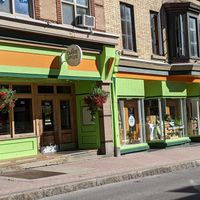 exterior (Aug-2022) at La Carotte Joyeuse in Quebec