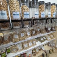 Bulk bins at Plano D in Funchal