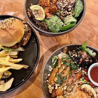 Bowls: sweet and autumn. Burger apuro at Apuro Vegan Bar in Porto