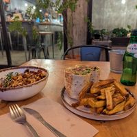Bowl and wrap at Apuro Vegan Bar in Porto