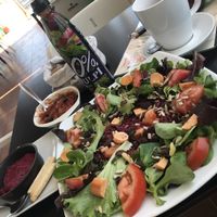 Quinoa salad beetroot hummus & veggie chilli at El Nido Veggie Friendly in Mojacar