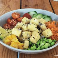 Poke bowl with fried tofu at Laundry Lounge in Sagres