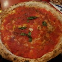 Napoli pizza at Gino e Toto Sorbillo in Naples