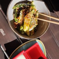 Cucumbersalad and vegan dips for dumpligs at SomeDimSum in Hamburg