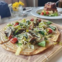 GF Cauliflower pizza at Cafe Berlin in San Juan