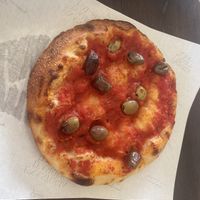 ROSSA OLIVE TAGGIASCHE  at Trieste Pizza in Pescara
