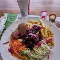 Falafel plate at Picante in Setubal