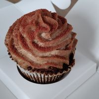 Hard to describe this cupcake. It was good though at Ćao Šećeru in Belgrade