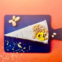 Raw peanut cake sweetened with stevia at Ćao Šećeru in Belgrade