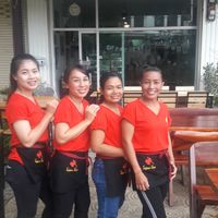 Friendly staff at Tapas Thai  in Kanchanaburi