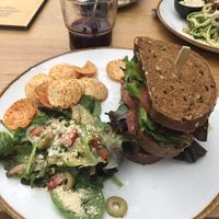 “Banana bacon” sandwich at Sync-Ok in Deventer