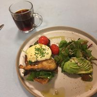 Good v60 filter coffee + vegan egg benedict like I had in the USA on the West coast.  at Sacred Grounds in Exeter