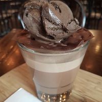 Vegan hot chocolate with vegan chocolate icecream at San Churro in Werribee