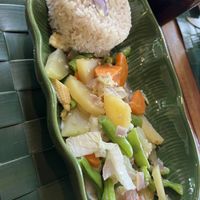 Chopsuey di pobre  at Fox and the Firefly in Bohol