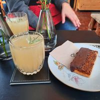 Hausgemachte Limonade & Mandelschnitte at Kaffe Hörna in Nuremberg