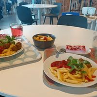  at IKEA - Möbelvaruhus in Malmo