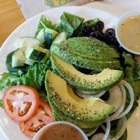 Add avocado, remove cow cheese at Mellow Mushroom in Williamsburg