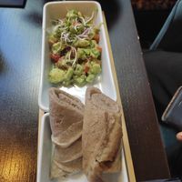 Avocadosalat mit Galette at Abyssinia in Strasbourg