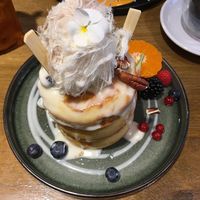 Cinnamon roll pancakes   at Mr. Stacks in Amsterdam