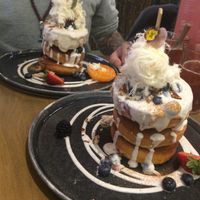 Cinnamon Roller Coaster Stack x2 at Mr. Stacks in Amsterdam