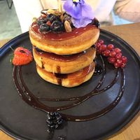 Classic stack with no sesame cotton candy at Mr. Stacks in Amsterdam