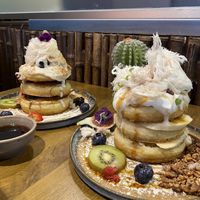 Banana (right) and cinnamon (left) at Mr. Stacks in Amsterdam