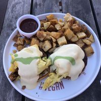 Vegan Benedict 😍👌🏼 at Breakfast Republic in Encinitas
