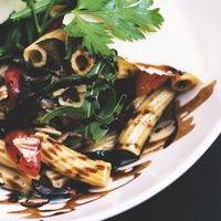 Pasta with olives, basil, garlic and onions at Divino in Brussels