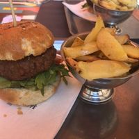 Vegan beyond meat burger and house-made fries and mayo at Caffè degli Artisti in Alessandria