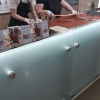 Ladies making the sweets at Zuckerlwerkstatt in Vienna