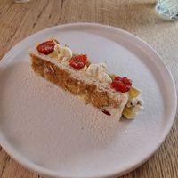 Popcorn praline cream filled puff pastry at Bonboon in Amsterdam