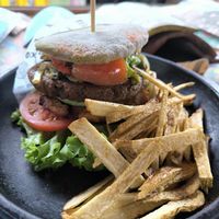 Hamburguesa de falafel at Namaste Vegan Food in Guatape