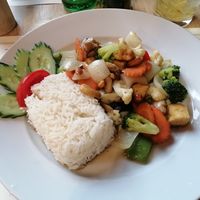 Phat Med Ma Muang at Tom Yum in Budapest