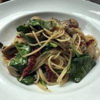 Spaghetti Aglio Olio with Mushrooms at Privé - Chijmes in Central Singapore