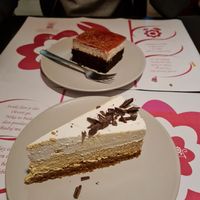 Apple and banana cake and little red riding hood cake at Vegehop in Zagreb
