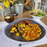 Daily menu with soup for 15€ (3€ iced tea not included) at Vegehop in Zagreb