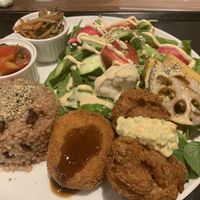 Salad set lunch!! It’s hugeeee!! Only ¥1300  at Ajisai Cafe in Tokyo