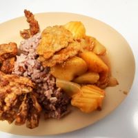 Massamun curry and deep fried mushroom at Bamboo Garden Healthy Vegetarian Foods - บ้านสวนไผ่สุขภาพ อาหารมังสวิรัติ in Bangkok