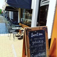 Sweet Ima zit in een heel gezellig straatje at Sweet Ima in Gorinchem