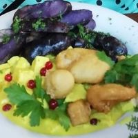 Exotisches Curry mit lila Kartoffeln statt Süßkartoffelsticks at Torwirtschaft in Dresden