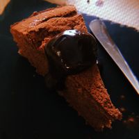 Pastel de choco vegano y sin gluten at Natural in Barcelona