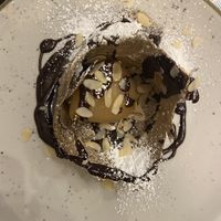 Crêpes pera cioccolato e mandorle  at Bariolé in Turin