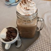 Vegan hot chocolate with buttons and marshmallows at Teacup Tearoom in Mevagissey