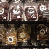 Vegan cookies at Isabella Glutenfreie Patisserie - Kö Galerie in Dusseldorf