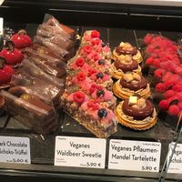 Leckere Auswahl at Isabella Glutenfreie Patisserie - Oberkassel in Dusseldorf