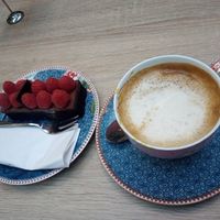 sweet break at Isabella Glutenfreie Patisserie in Hamburg