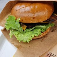 The double cheezeburger with bacon at VINCENT - East Side Mall in Berlin