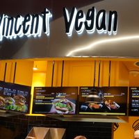 Vincent Burger at VINCENT - East Side Mall in Berlin